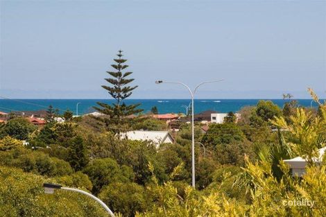 Property photo of 21 Windward Loop Ocean Reef WA 6027