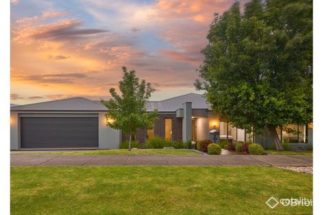 Property photo of 7 Sloane Square Drouin VIC 3818