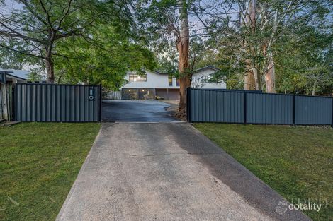 17 Hallett Ave, Camira, QLD 4300