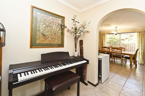 Property photo of 33 Cobham Way Camillo WA 6111