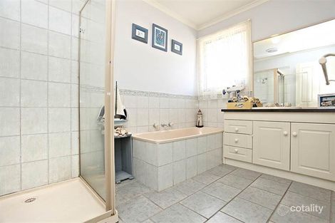 Property photo of 53 Stanley Jones Drive South Morang VIC 3752