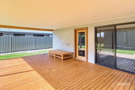 Property photo of 11A Maitland Avenue Little Grove WA 6330