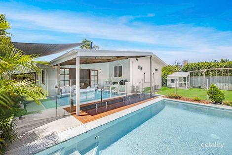 Property photo of 3 Ilkinia Avenue Broadbeach Waters QLD 4218