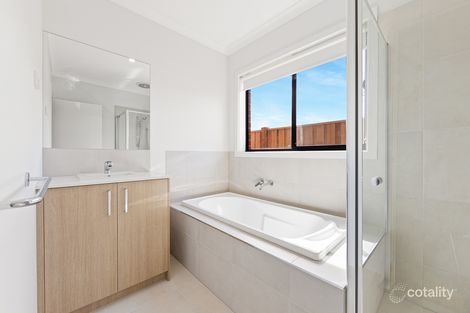 Property photo of 5 Mannagum Drive Beveridge VIC 3753