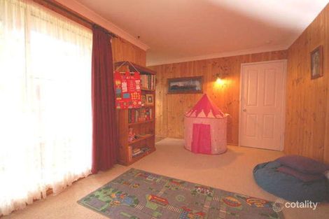 Property photo of 22 Huron Crescent Lake Albert NSW 2650