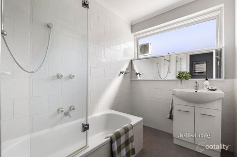 Property photo of 6/24 Lillimur Road Ormond VIC 3204