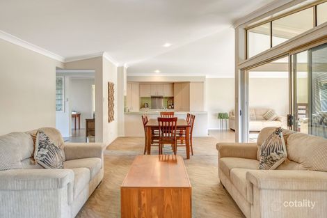 Property photo of 2 Devoy Place Black Head NSW 2430