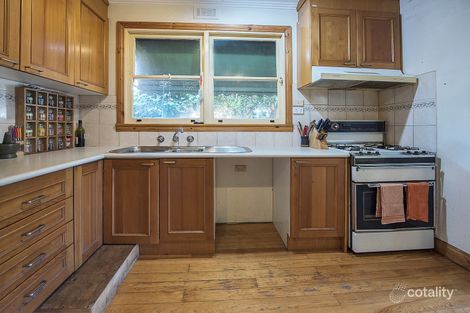 Property photo of 26 Carbeena Parade Heidelberg West VIC 3081