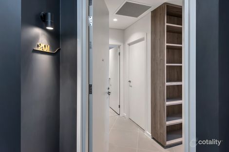 Property photo of 201/232 Wellington Road Kangaroo Point QLD 4169
