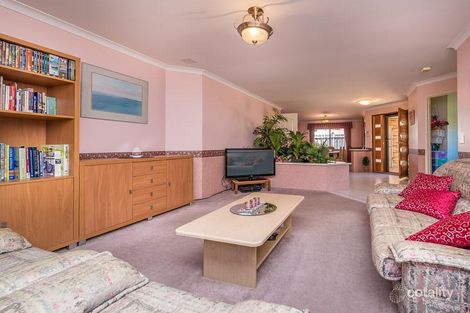 Property photo of 19 St Thomas Loop Iluka WA 6028