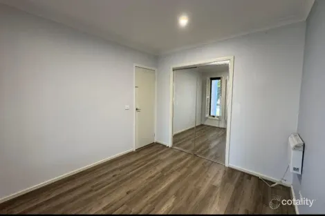 Property photo of 45 Hyde Park Terrace Point Cook VIC 3030