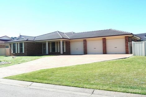 5 Woodside Ave, Hunterview, NSW 2330