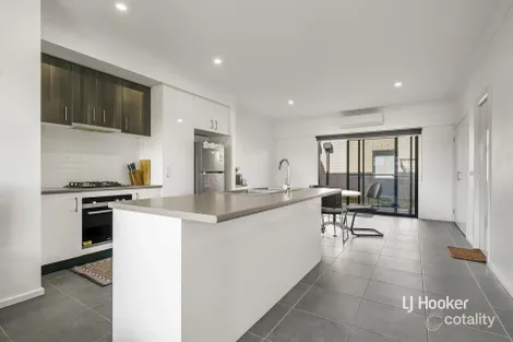 Property photo of 18 Chive Walk Tarneit VIC 3029