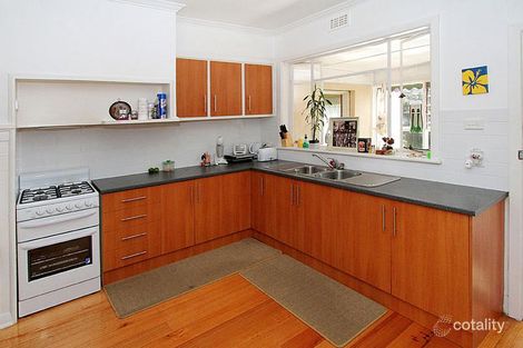 Property photo of 17 Mendip Road Reservoir VIC 3073