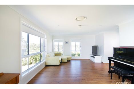 Property photo of 19 Yewens Circuit Grasmere NSW 2570