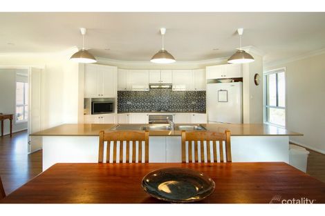 Property photo of 19 Yewens Circuit Grasmere NSW 2570