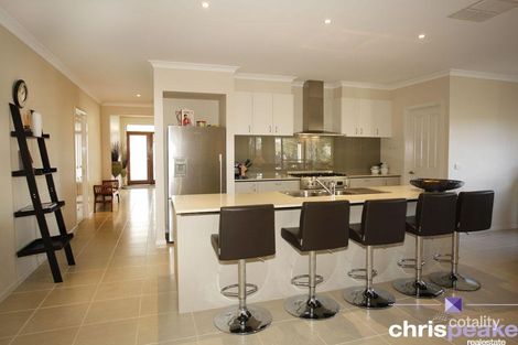 Property photo of 26 Grange Circuit Beaconsfield VIC 3807