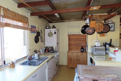 160 Watters Rd, Ballandean, QLD 4382