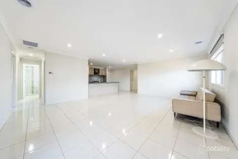 Property photo of 57 Patrobas Loop Cranbourne East VIC 3977