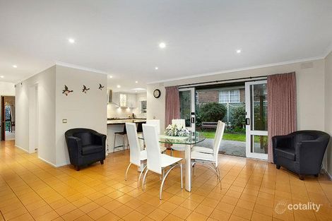 Property photo of 7 Larool Close Doncaster East VIC 3109