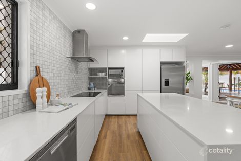 Property photo of 10 Dunbarton Avenue Bundall QLD 4217