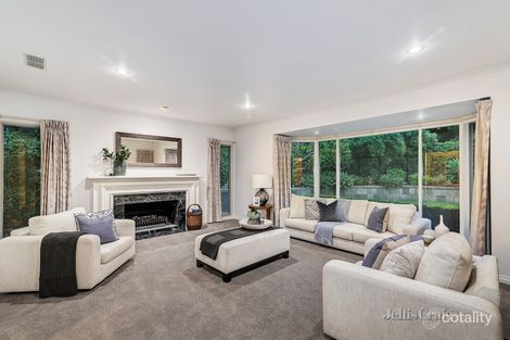 Property photo of 2 Threadneedle Street Balwyn VIC 3103
