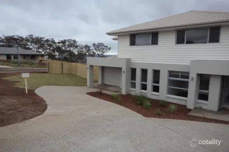 1/19 Sanctuary Dr, Cranley, QLD 4350