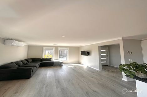 Property photo of 3 Peppermint Place Mount Pleasant VIC 3350