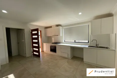 Property photo of 34 Lorenzo Crescent Rosemeadow NSW 2560