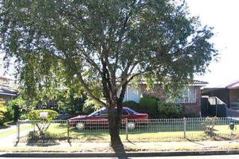 7 Glenroy Cres, St Johns Park, NSW 2176