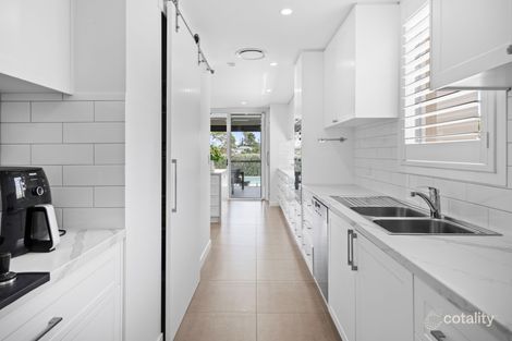 Property photo of 3069 Forest Hills Drive Hope Island QLD 4212