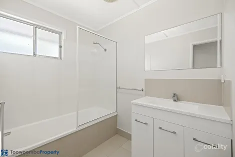 Property photo of 64 Sardon Street Centenary Heights QLD 4350