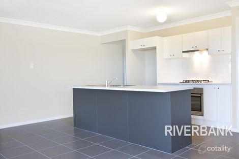 Property photo of 19 Asimus Circuit Elderslie NSW 2570