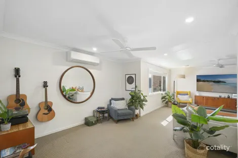 Property photo of 13 Tangerine Row Ashmore QLD 4214