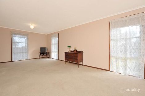 Property photo of 10 Fahey Crescent Yallambie VIC 3085