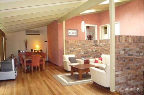 Property photo of 18 Nesbitt Close Kotara NSW 2289