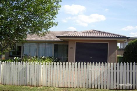 298 North St, Rockville, QLD 4350