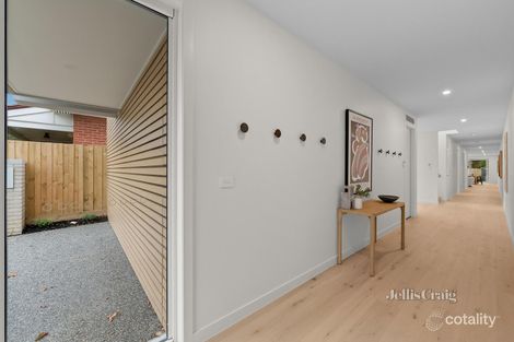 Property photo of 318B McKinnon Road McKinnon VIC 3204