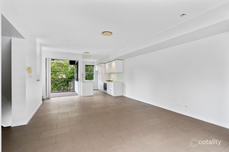 Property photo of 1/91 Mildmay Street Fairfield QLD 4103