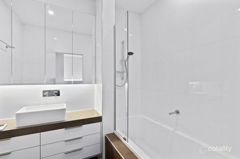 Property photo of 1/91 Mildmay Street Fairfield QLD 4103