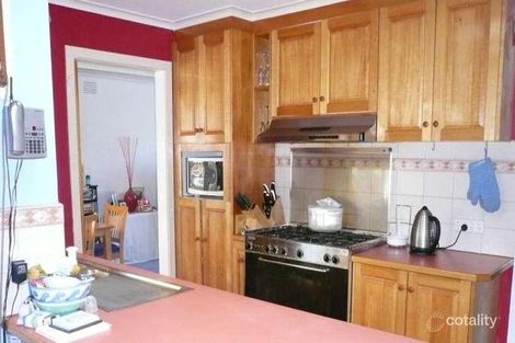 Property photo of 14 Coombah Court Mooroolbark VIC 3138
