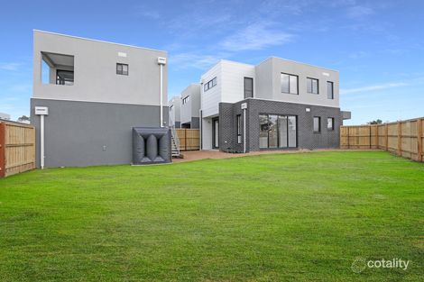 Property photo of 11 McComb Lane Cranbourne VIC 3977