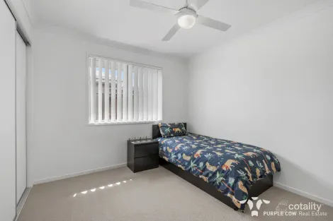 Property photo of 14 Jackson Place Greenbank QLD 4124