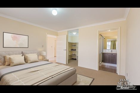 Property photo of 9 Chervil Bend Wattle Grove WA 6107