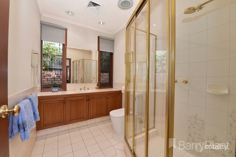 Property photo of 336 Gallaghers Road Glen Waverley VIC 3150