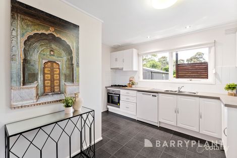 Property photo of 33 Norfolk Crescent Bundoora VIC 3083