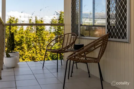 Property photo of 10 Buckingham Street Margate QLD 4019
