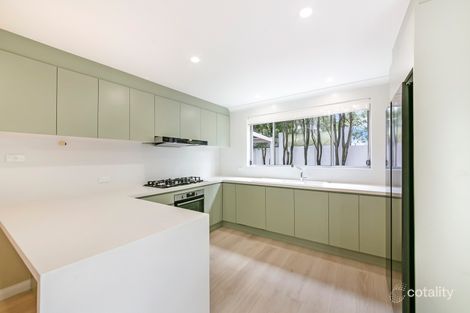 Property photo of 33 Goldfinch Crescent Bella Vista NSW 2153