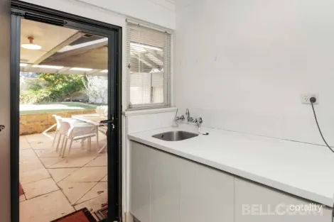 Property photo of 19B Waterford Drive Hillarys WA 6025