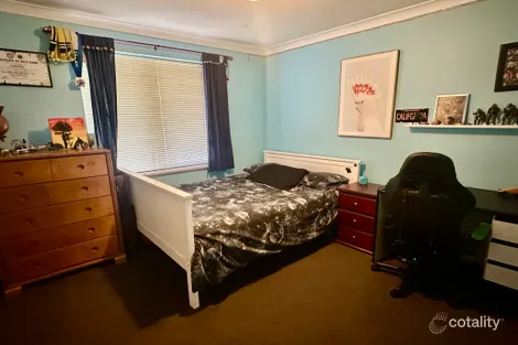 Property photo of 1 McAlinden Close Noranda WA 6062